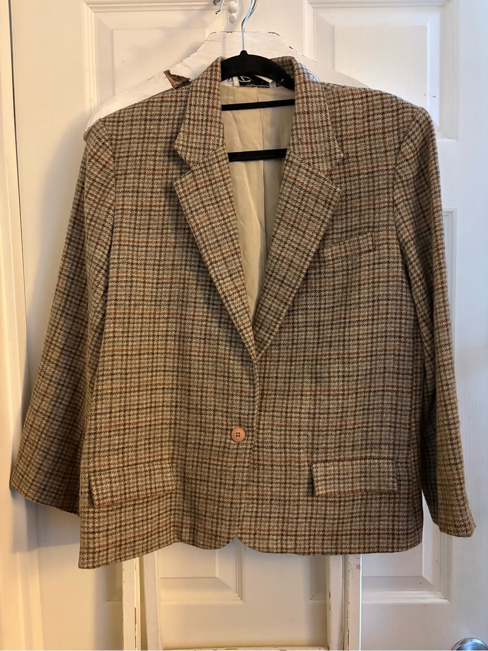 Vintage Classic wool  Plaid Women’s Blazer Jacket - Tan Plaid